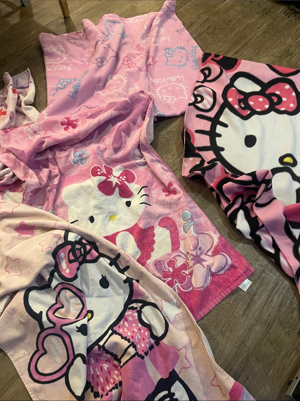 Kids bundle Hello Kitty 3 towel & 2 blanket